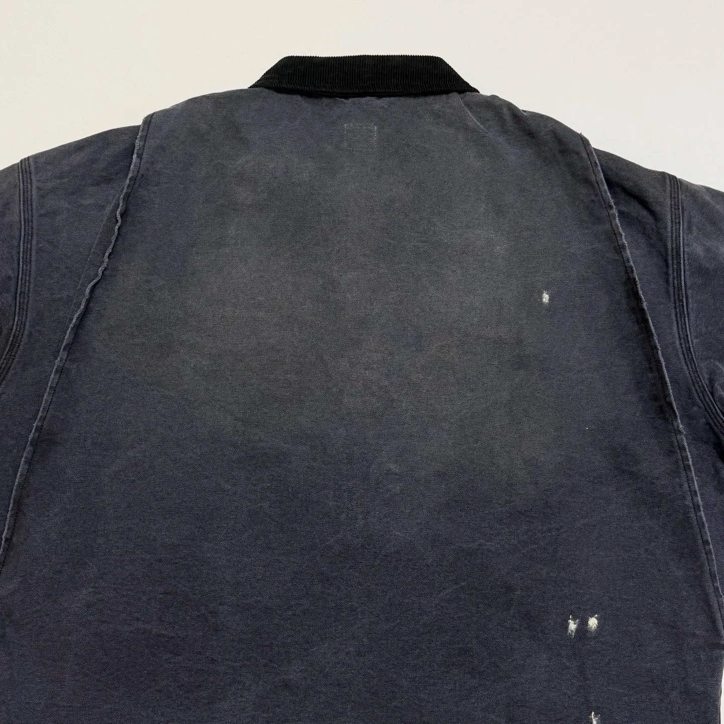 SAINT Mxxxxxx DETROIT JACKET/DRUG/BLK Detroit Workwear Washed and Distressed Jacket Washed Black S-XL A super heavy-duty Detroit jacket. It took more than 3 months to develop. All details. No detail. Complete reproduction and restoration. Customized washed and faded Assute canvas fabric. Rewashed the watermark to make the bones irregular and white. MX6 LOGO buttons, molded custom placket with LOGO zipper, no special shape zipper on chest
